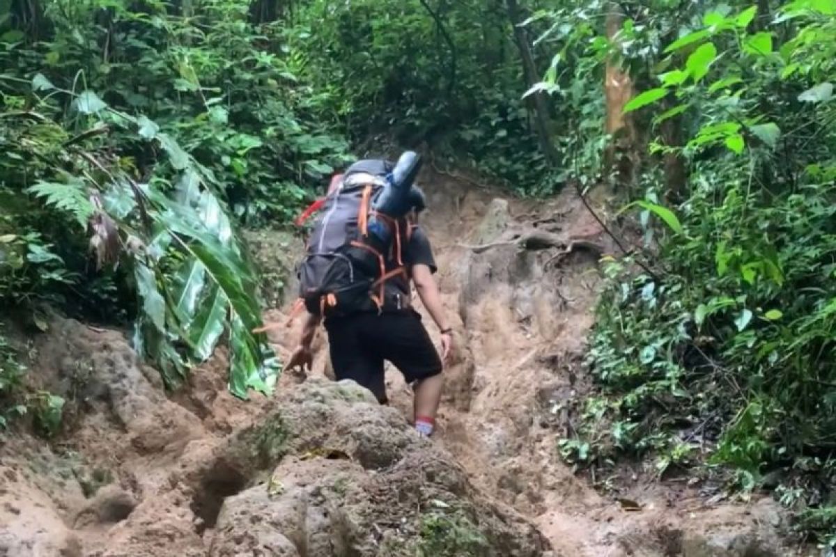 68 pendaki sedang naik saat Gunung Dempo erupsi