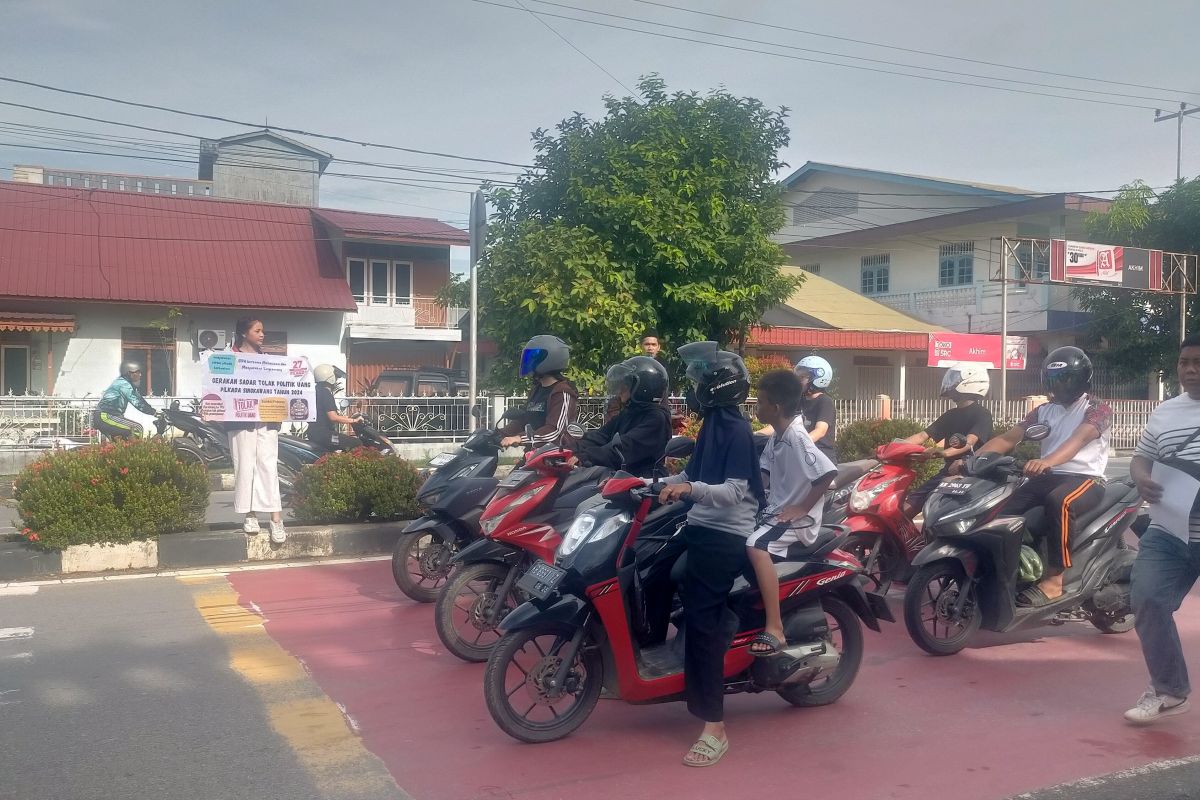 Mahasiswa - Ormas Singkawang serukan tolak politik uang