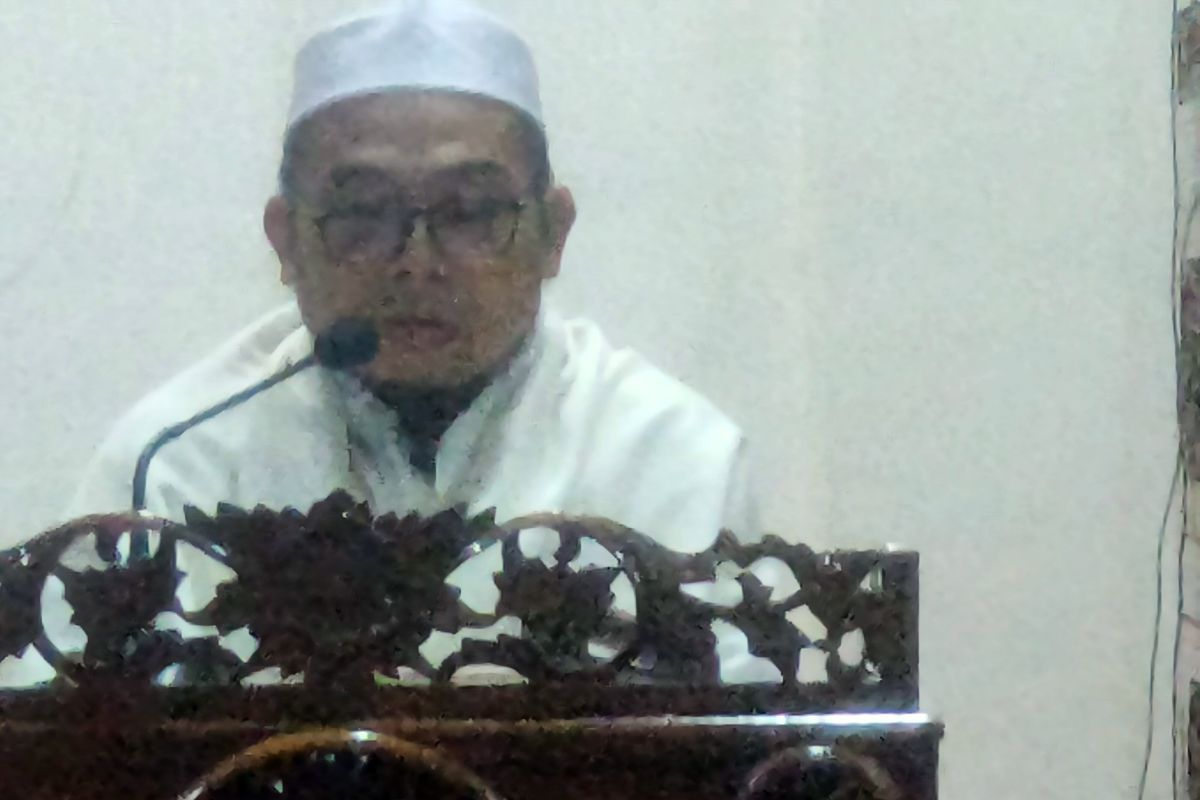 Ustadz Ghazali kembali ingatkan makna sedekah