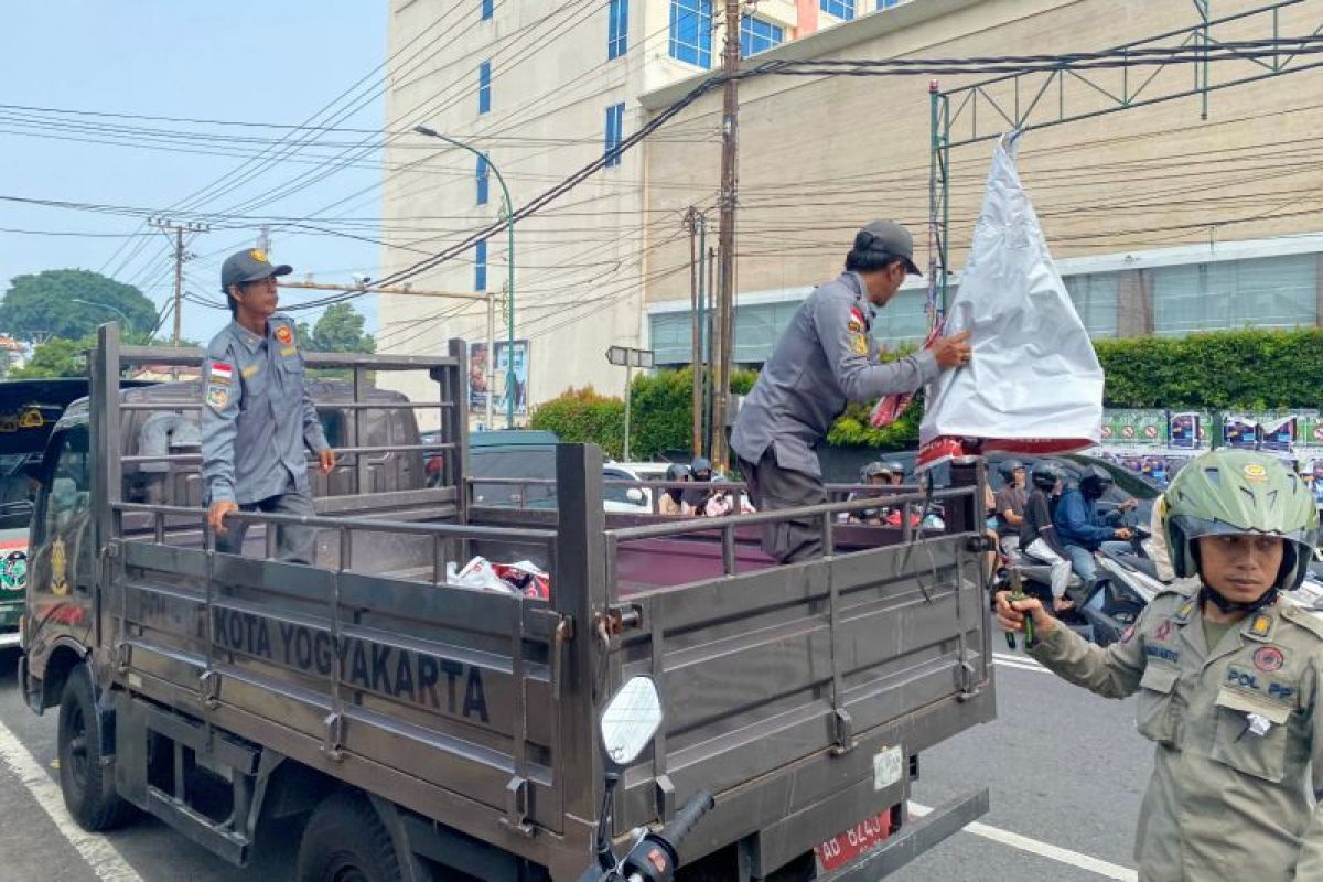 Masuki masa tenang, Pemkot Yogyakarta turunkan APK