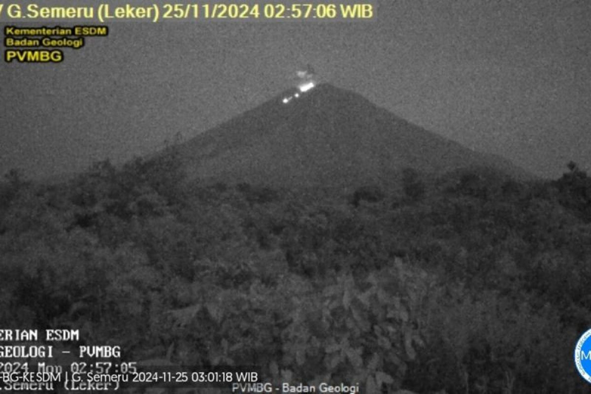 Aktivitas Gunung Semeru alami erupsi hingga 16 kali