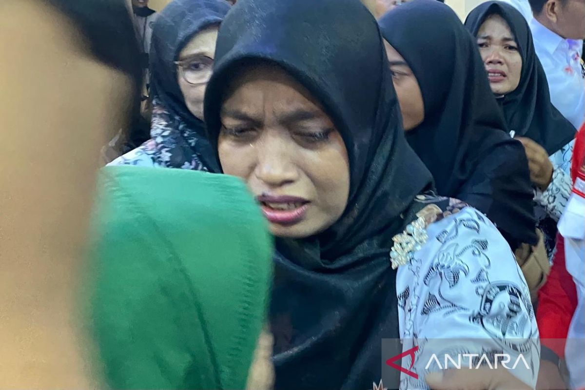 Teacher Supriyani acquitted after alleged assault