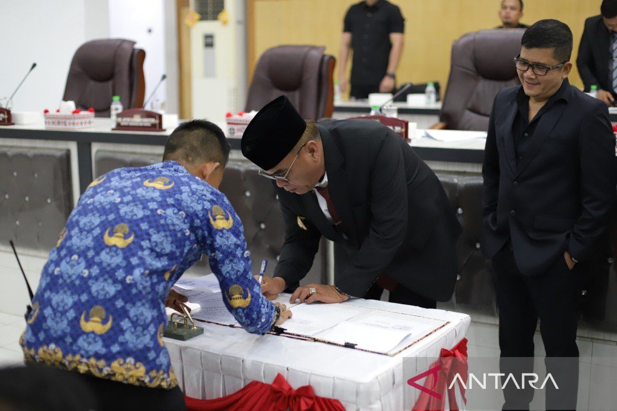 DPRD setujui rancangan APBD Madina tahun 2025 sebesar Rp1.92 triliun