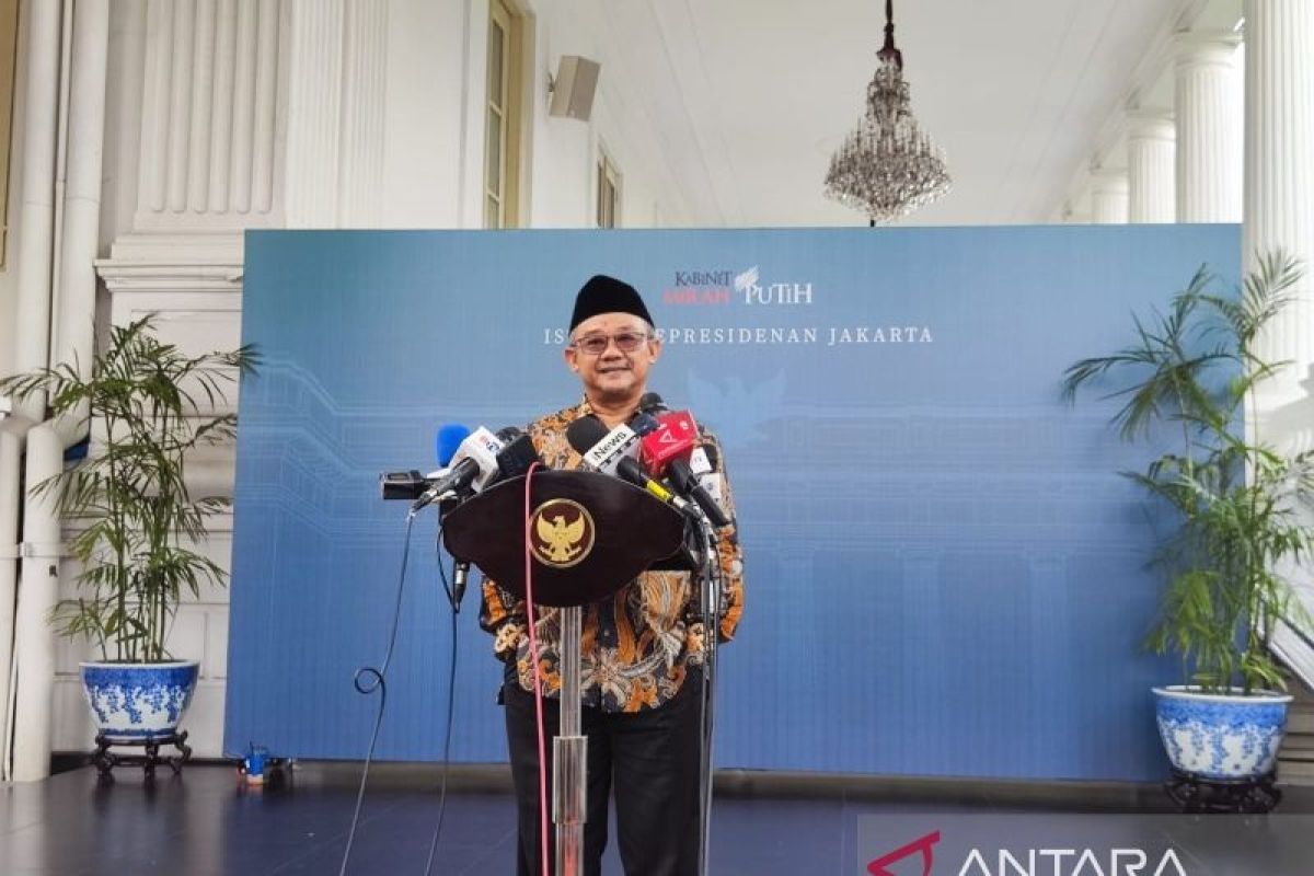 Prabowo naikkan Rp2 juta untuk guru non-ASN dan 1 gaji pokok untuk ASN