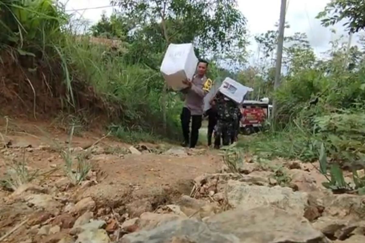 Kapolres Pacitan imbau petugas waspadai jalur distribusi rawan bencana