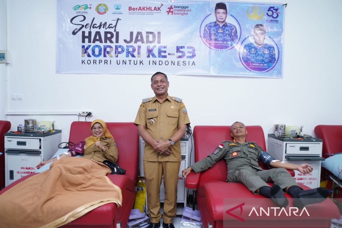 Wali Kota Pontianak ajak ASN menjadi teladan dalam donor darah