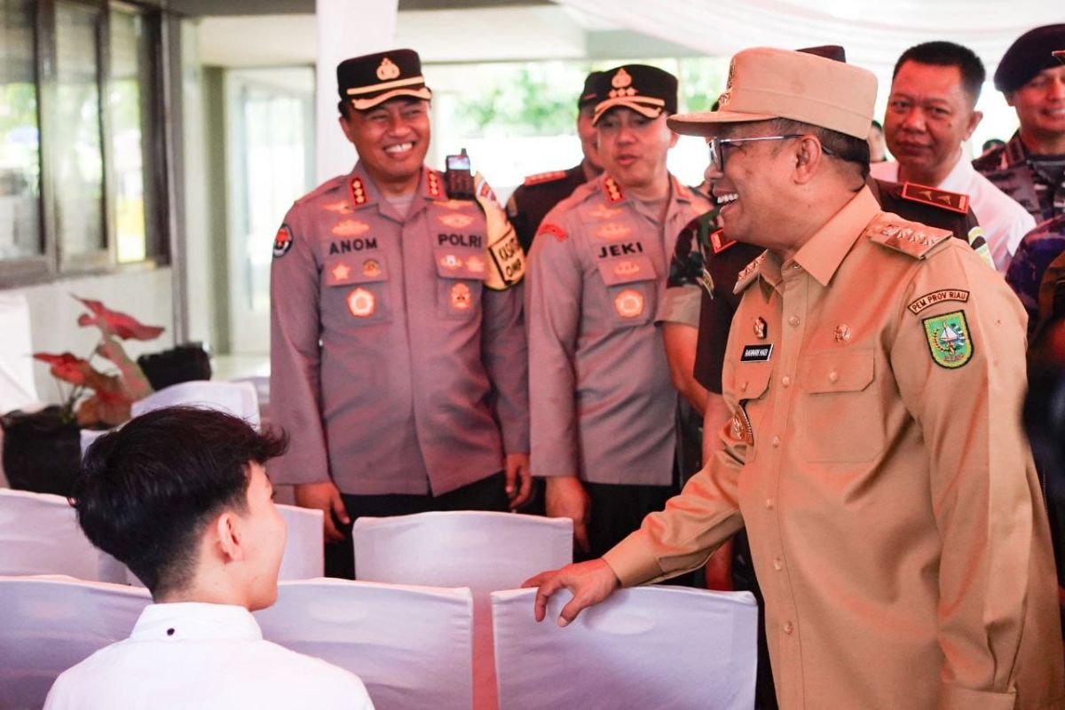 Pj Gubri cek TPS di Riau, secara umum aman