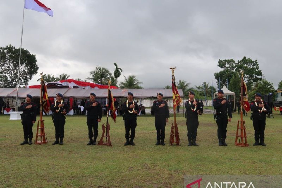 96 personel Satbrimob Polda Babel terima anugerah Satya Lencana Dharma Nugraha