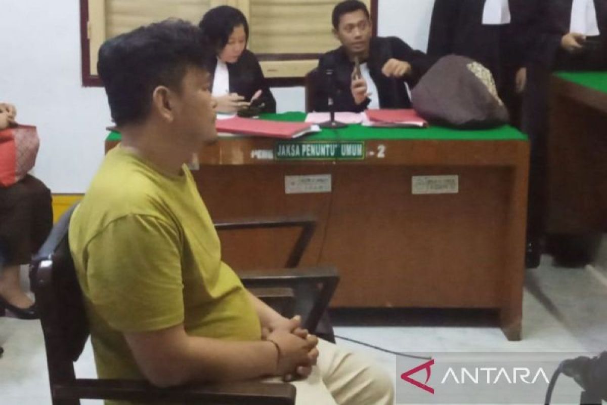 Pria di Medan pesan rokok tanpa cukai rugikan negara Rp132 juta divonis dua tahun penjara