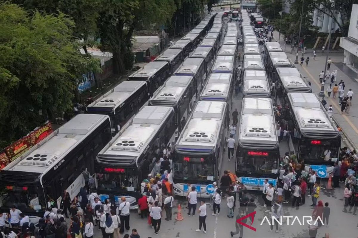 60 bus listrik tak rusak walau terendam banjir di Medan