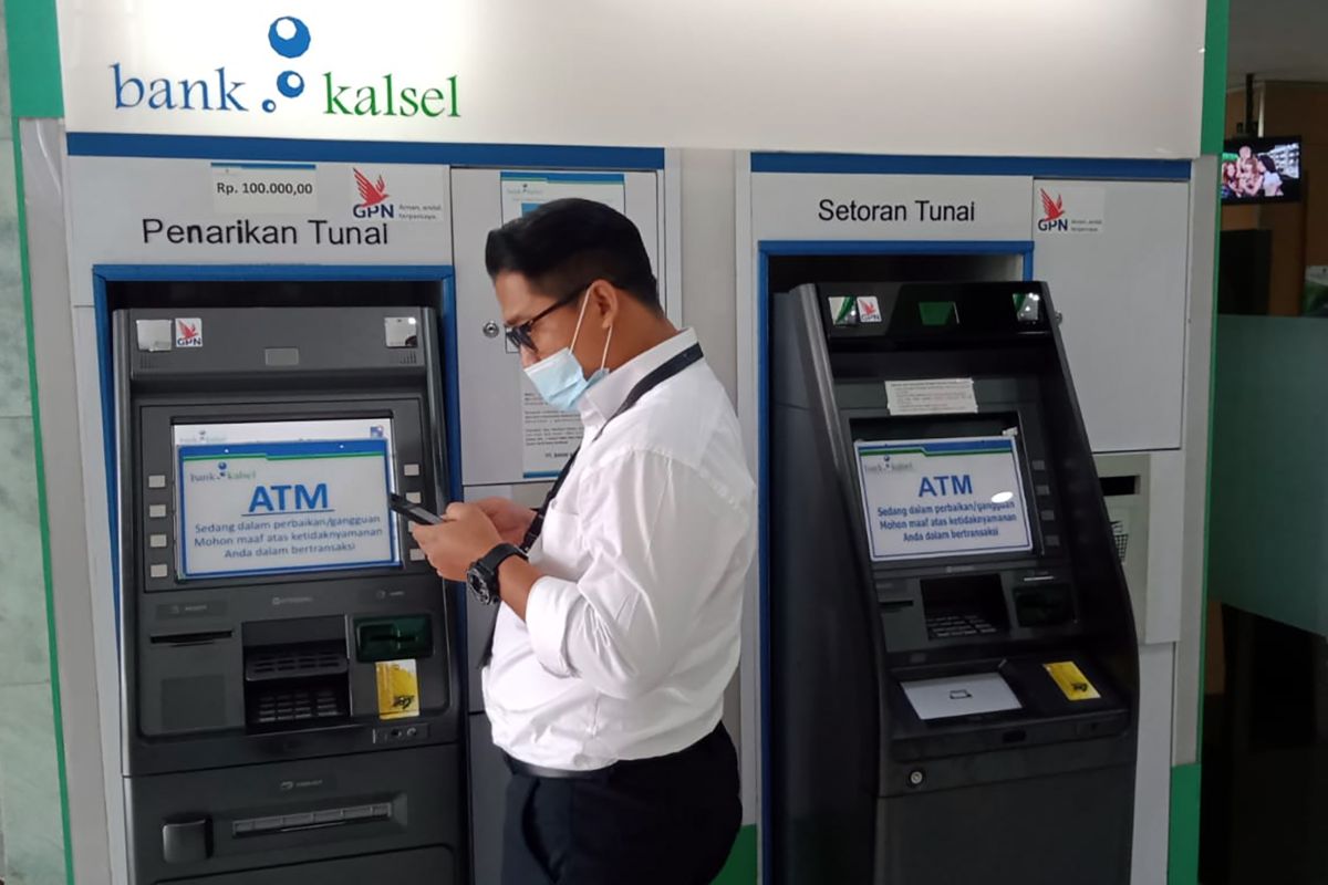 Bank Kalsel lakukan penggantian 109 ATM menjadi CRM