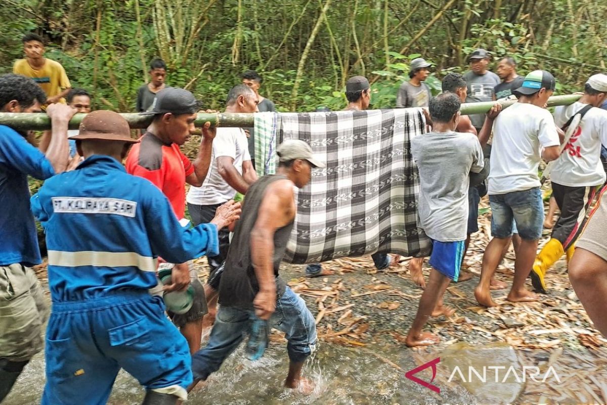 Tim SAR  temukan kakek hilang empat hari di hutan Malteng