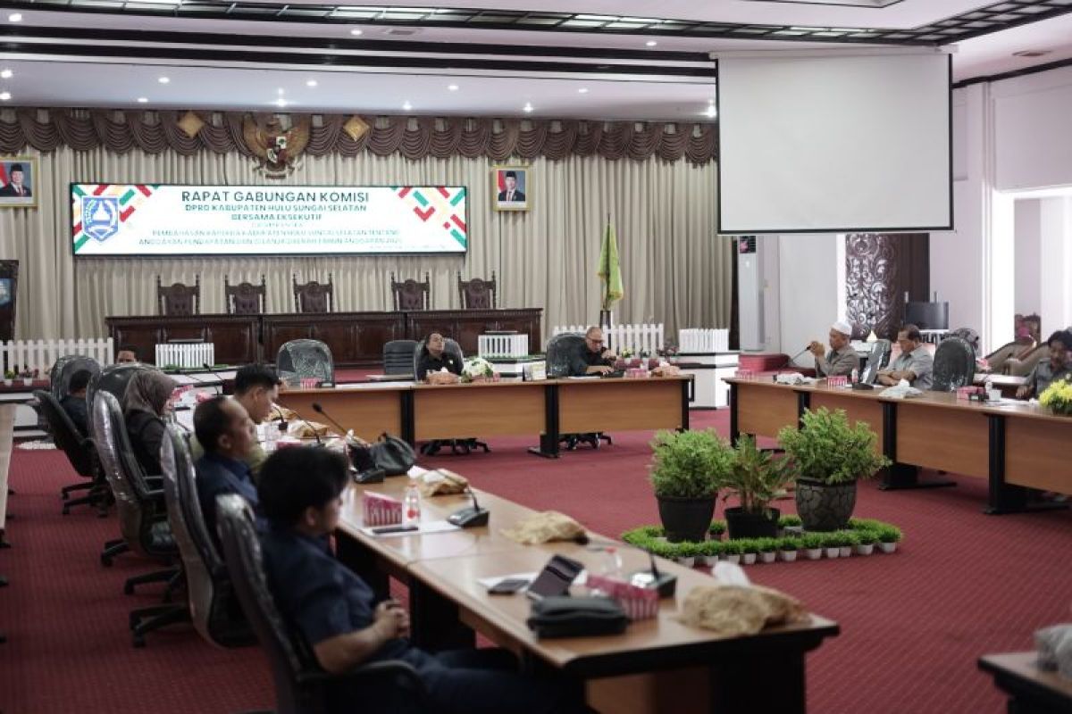 DPRD dan Pemkab HSS sepakati APBD HSS 2025 Rp1,9 triliun lebih