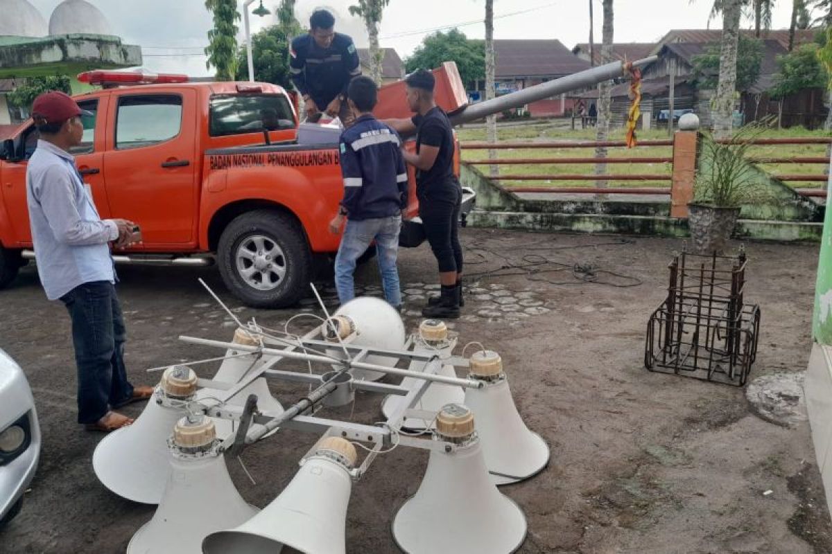 BPBD Pasaman Barat pasang sirine peringatan tsunami di Mandiangin