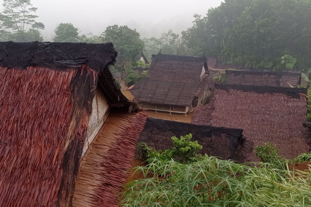 Masyarakat Badui siaga dan waspada hadapi cuaca ekstrem