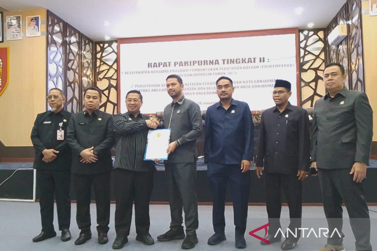 DPRD Banjarmasin tetapkan Perda APBD 2025 capai Rp2,4 triliun