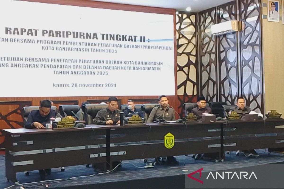 DPRD Banjarmasin tetapkan 25 Raperda dibahas pada 2025