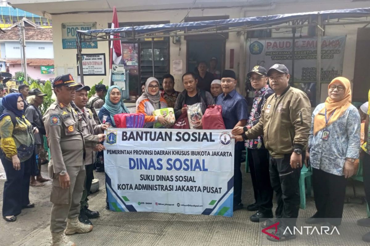 Jakpus distribusikan bantuan kepada korban kebakaran di Tanah Abang