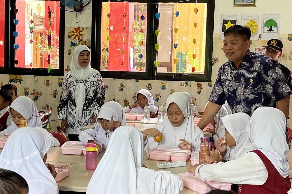 Usai uji coba di 114 sekolah, Kota Tangerang siap laksanakan MBG 2025