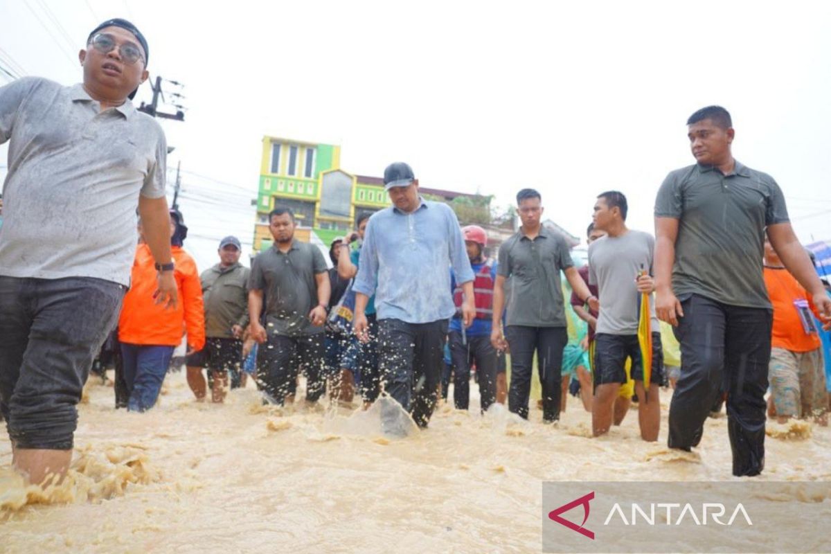 Banjir Kota Medan meluas landa 10 kecamatan imbas sungai meluap