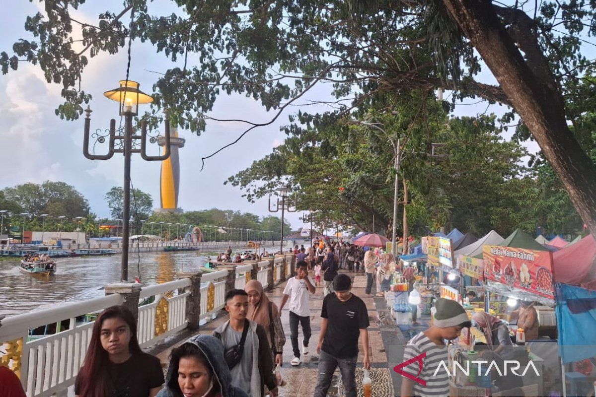 Membangkitkan pasar rakyat di Kota Seribu Sungai 