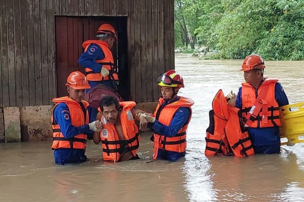 Banjir meluas di Malaysia merenggut empat jiwa, puluhan ribu terdampak