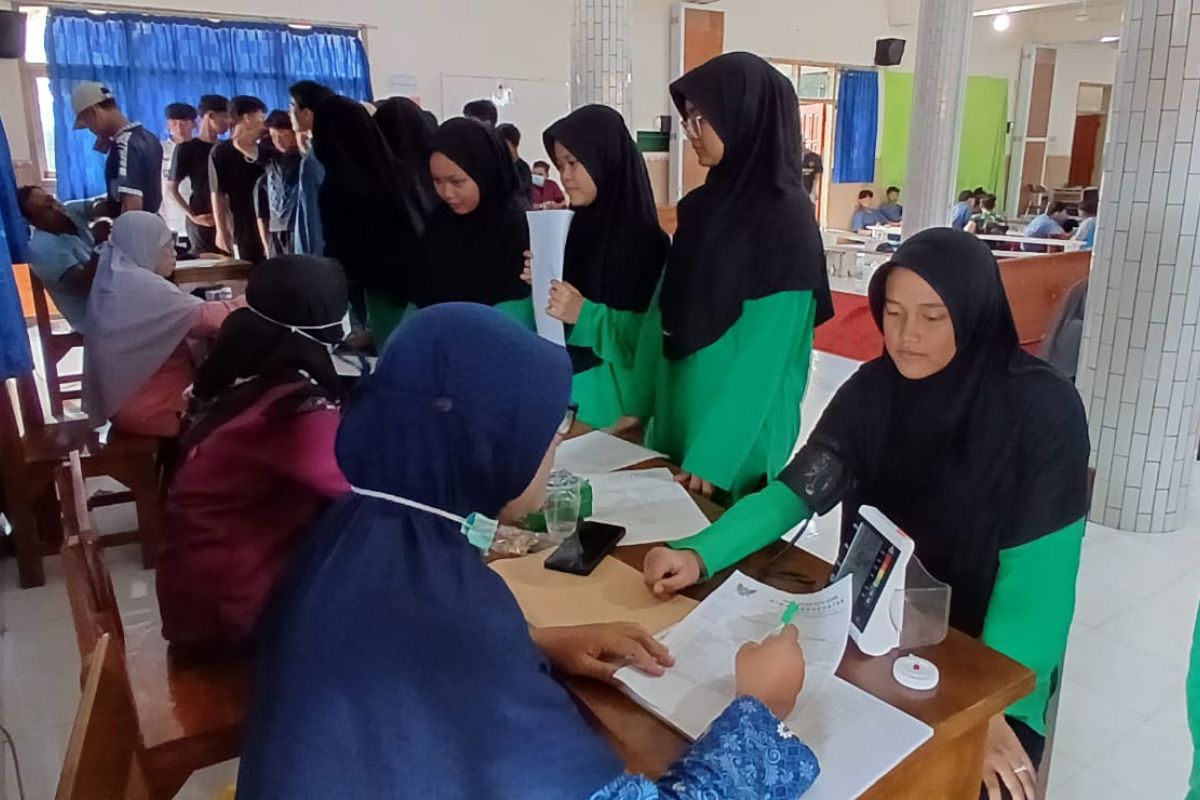 Dinkes Kediri bekali santri kemampuan latihan bantuan hidup dasar