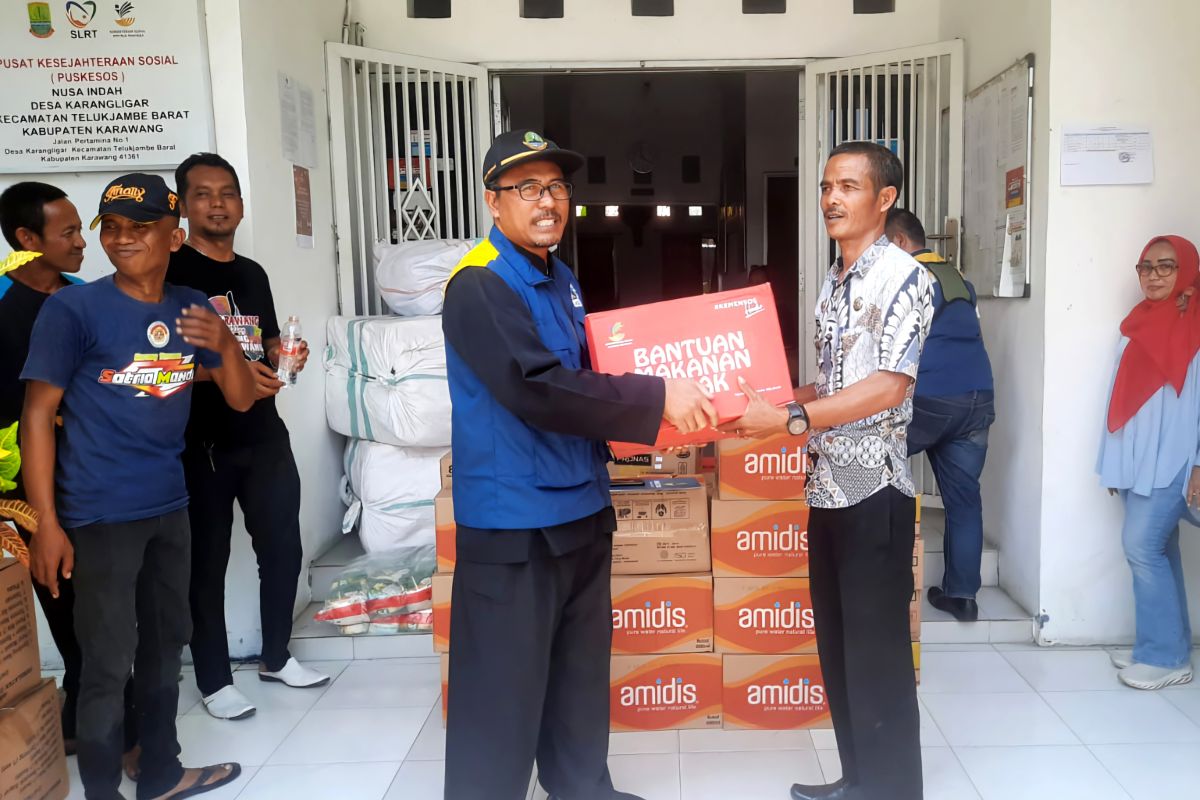 Kemensos bantu evakuasi warga dan salurkan bantuan banjir di Karawang