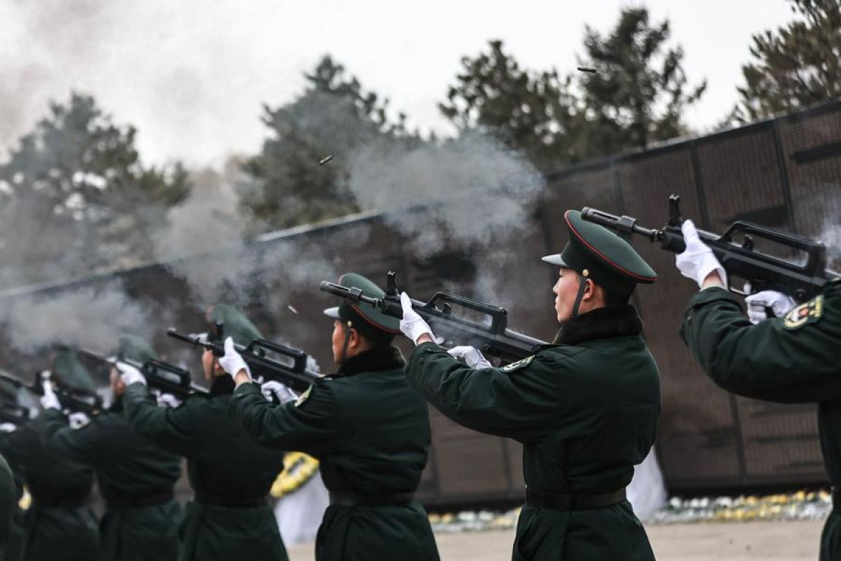 Sisa jasad 43 tentara China dari Perang Korea dimakamkan di tanah air