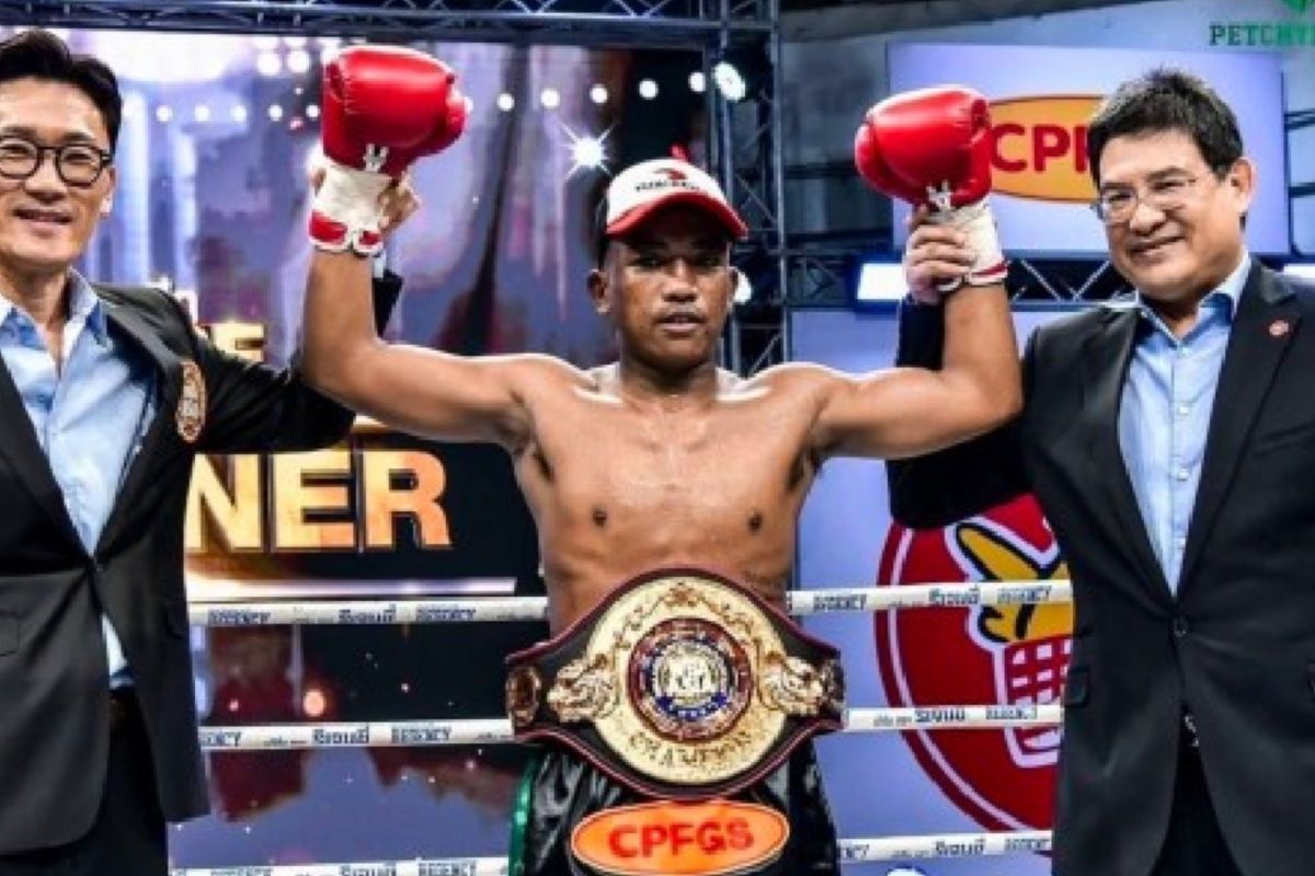 Phongthep Homjui pertahankan sabuk kelas ringan super WBA Asia