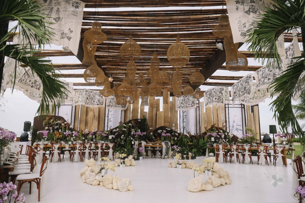 Cara Designmill Co garap dekorasi dan konsep ratusan wedding event di Bali