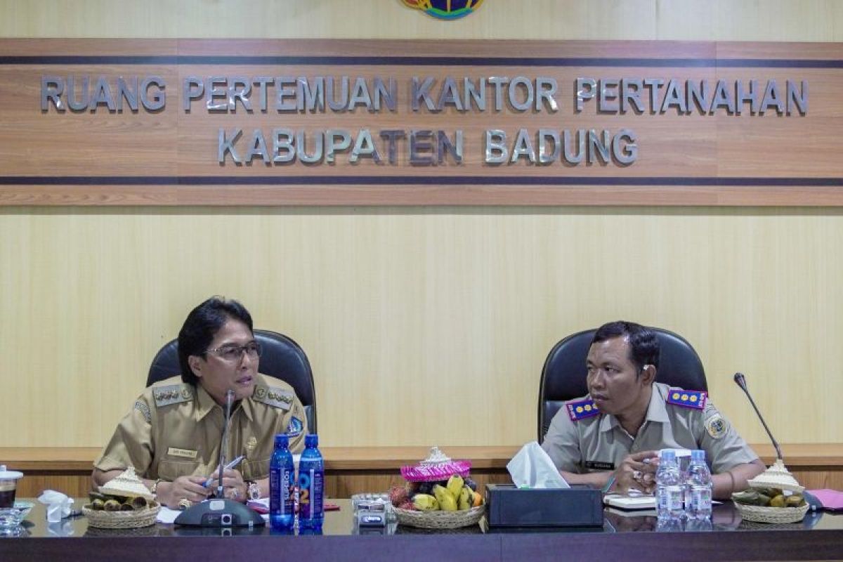 Bupati Badung koordinasi dengan Kantor Pertanahan terkait tanah negara