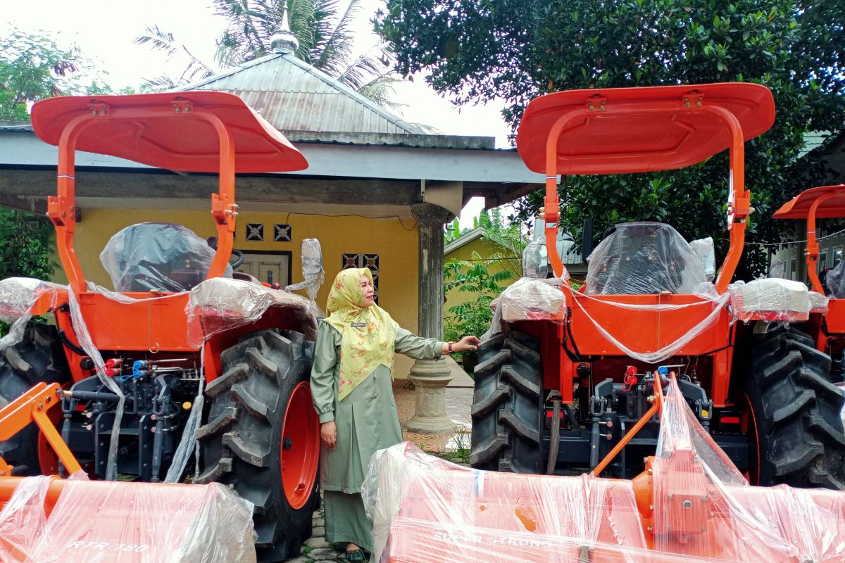 Pemkab Batanghari terima bantuan alsintan