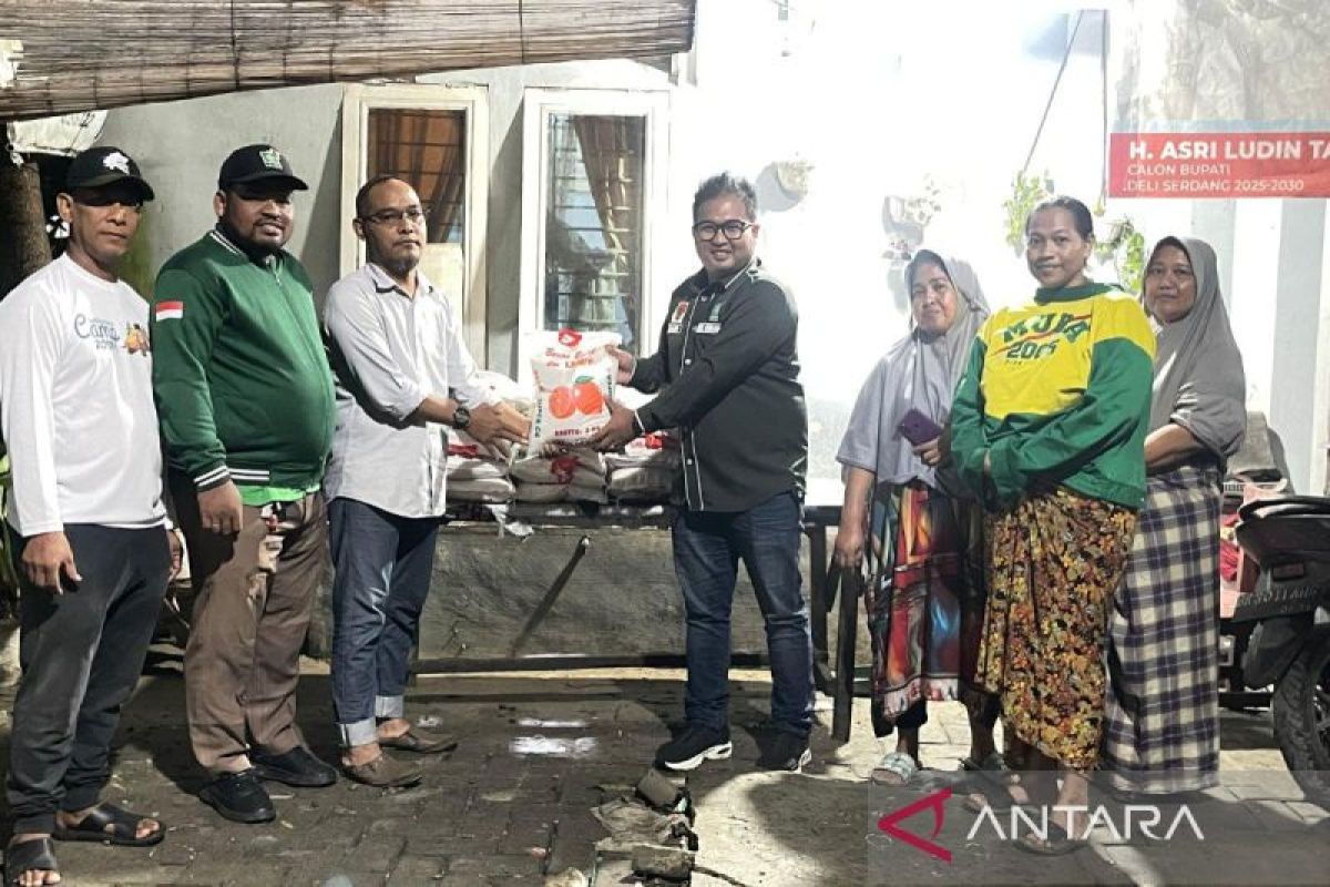 PKB Deli Serdang serahkan bantuan kepada warga terdampak banjir