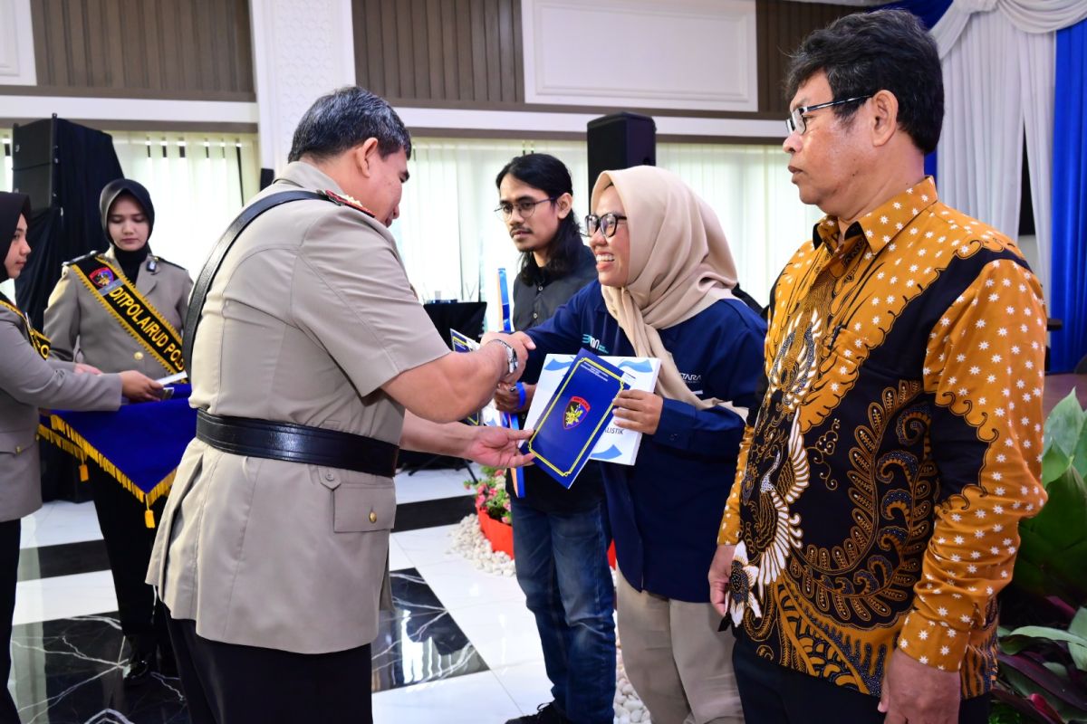 Wartawan ANTARA Biro Jambi raih juara dua lomba menulis jurnalistik HUT Polairud ke-74