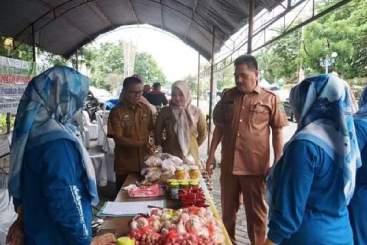 Pemkab Sidrap menggelar gerakan pangan murah untuk cegah inflasi