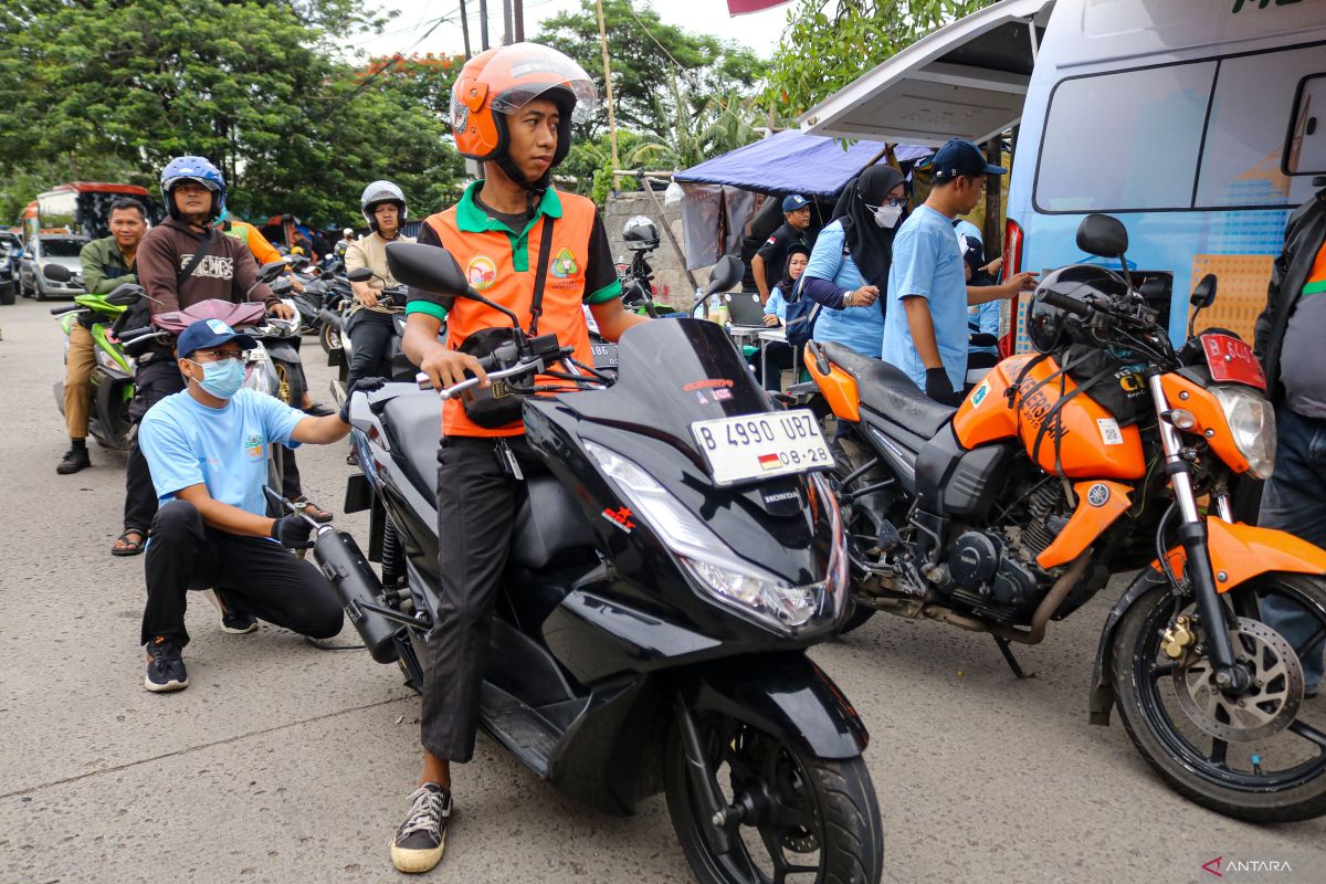 Siap-siap, ada 2 pajak baru kendaraan bermotor yang berlaku di 2025!