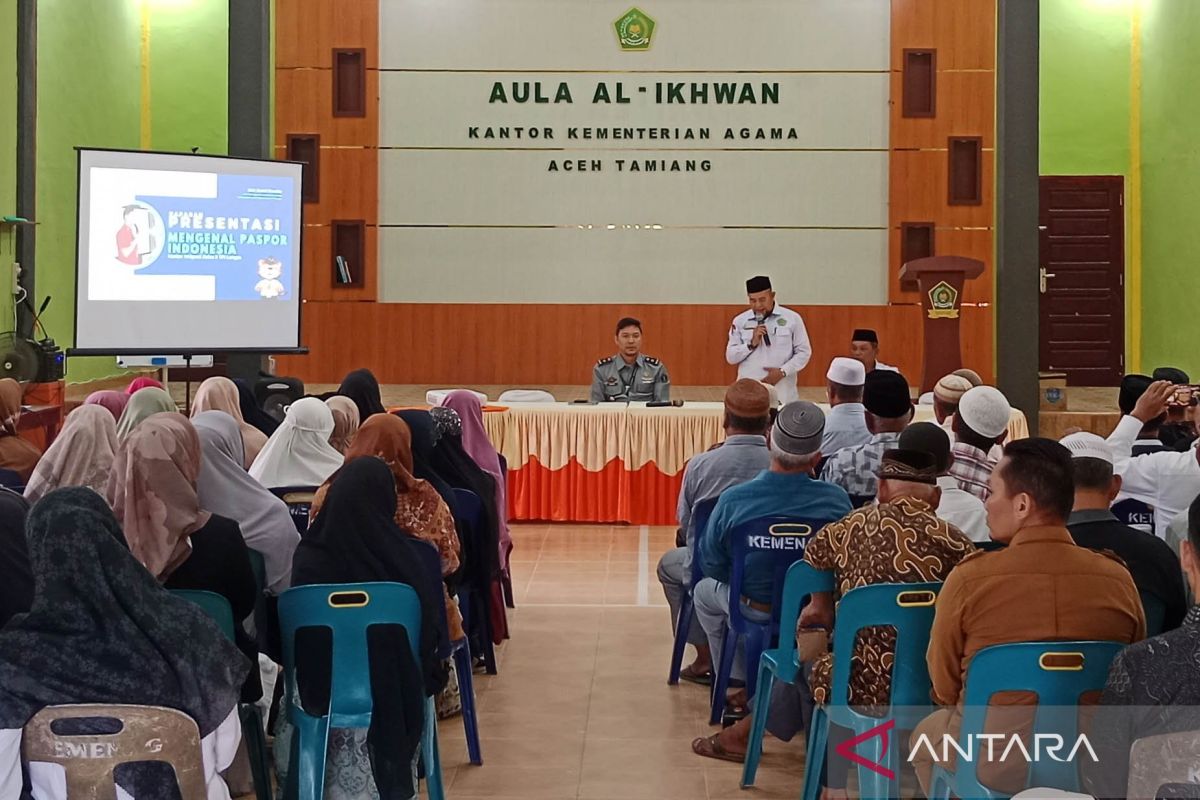 Imigrasi dan Kemenag edukasi e-paspor bagi calon haji Aceh Tamiang