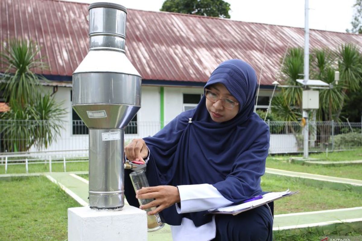 Info cuaca sejumlah kota di Indonesia, Serang hujan ringan