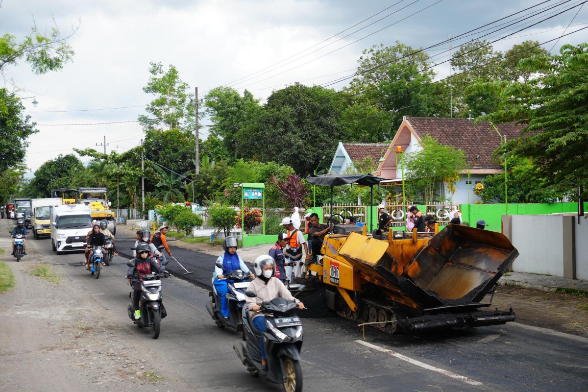 Pemkab Kediri gandeng Pemprov Jatim perbaiki jalan Pare-Kandangan