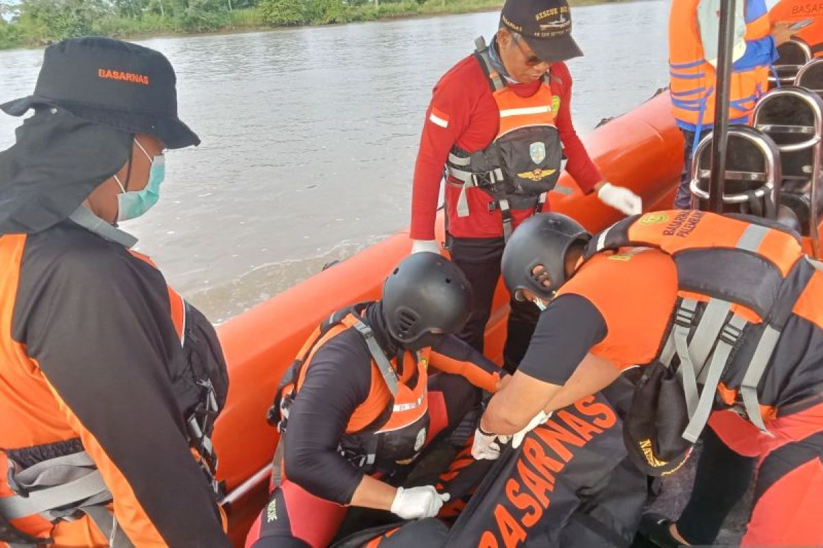 SAR temukan korban perahu tenggelam di perairan  Muara Enim