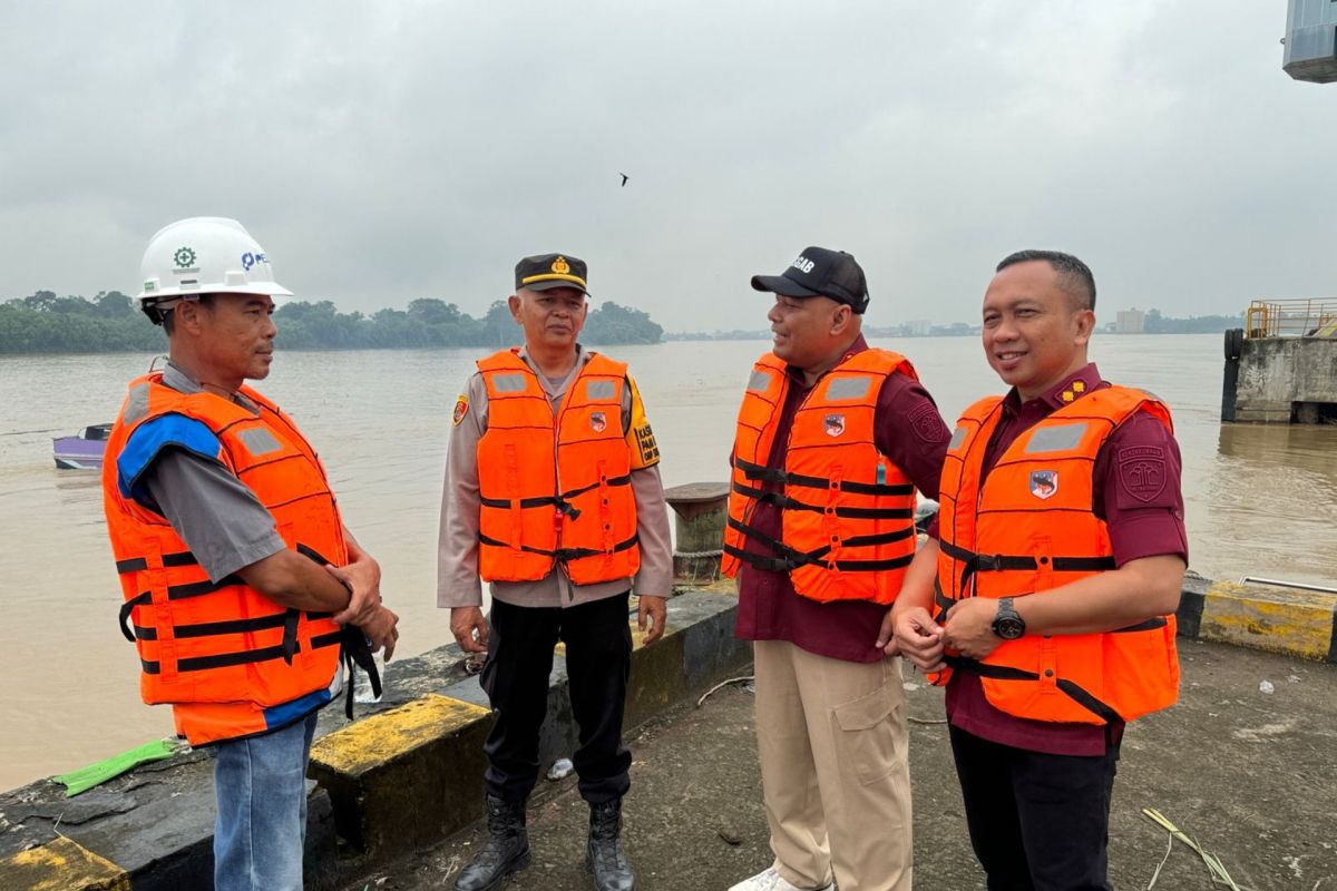 Pelindo Jambi perkuat pengawasan warga negara asing