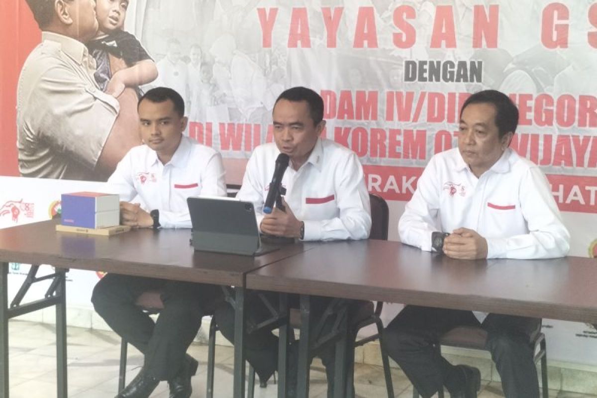 Rp2,5 miliar dana pribadi Prabowo digelontorkan untuk bansos