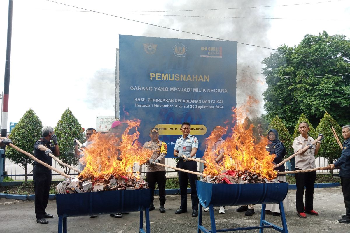 Bea Cukai Tanjungpandan musnahkan 20.720 batang rokok ilegal