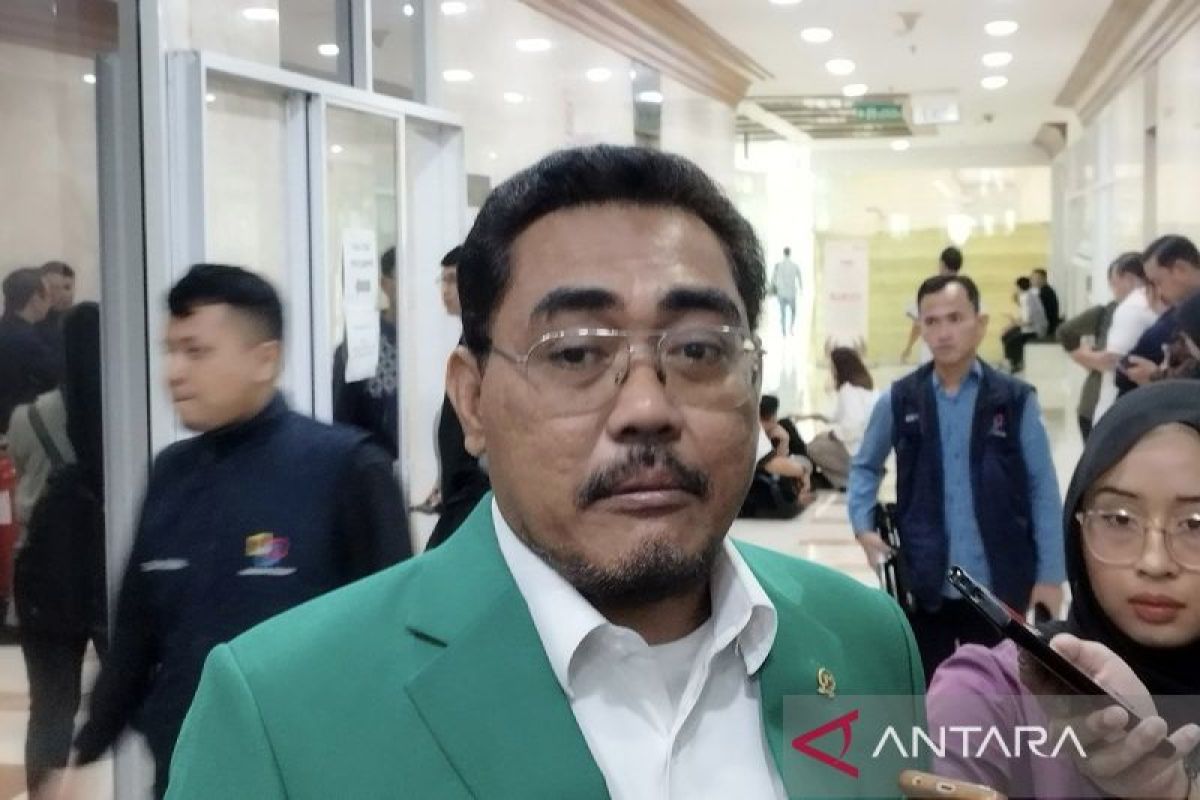 Anggota DPR: Wajar publik geram atas candaan Miftah ke pedagang es teh