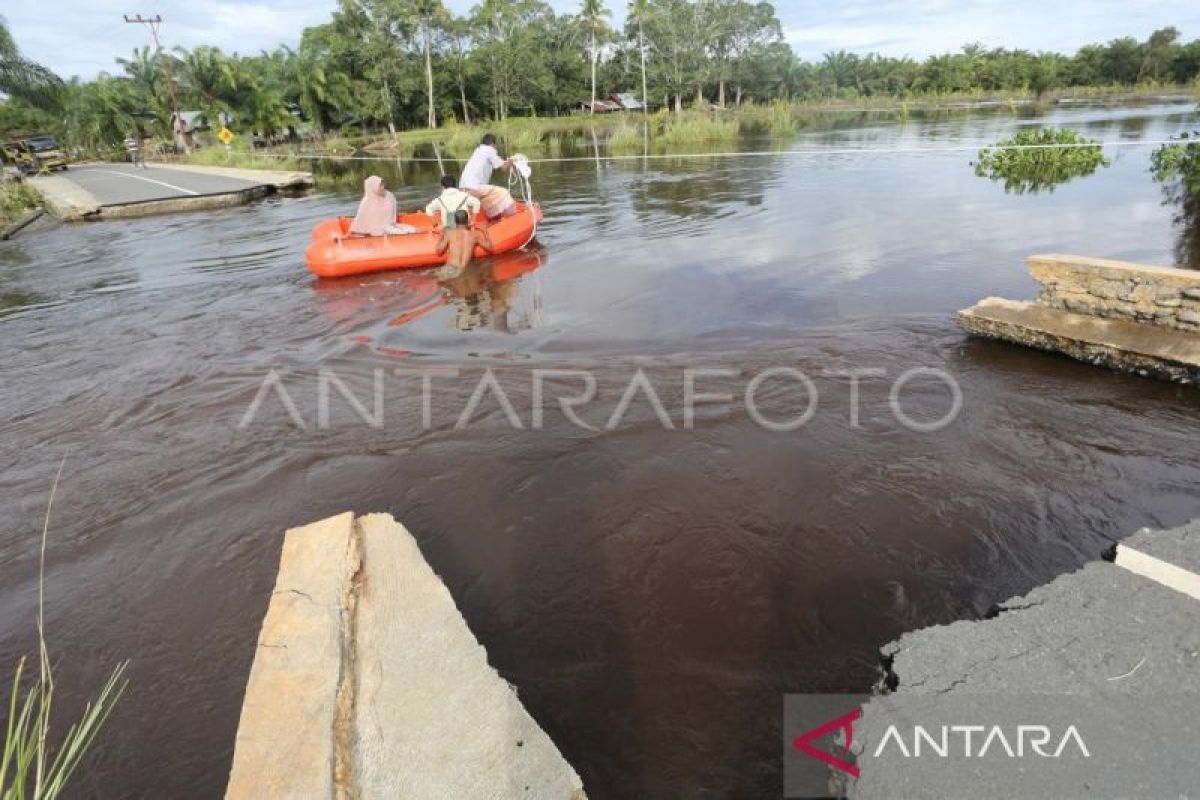 BMKG imbau 11 daerah Aceh waspada banjir pada awal Desember