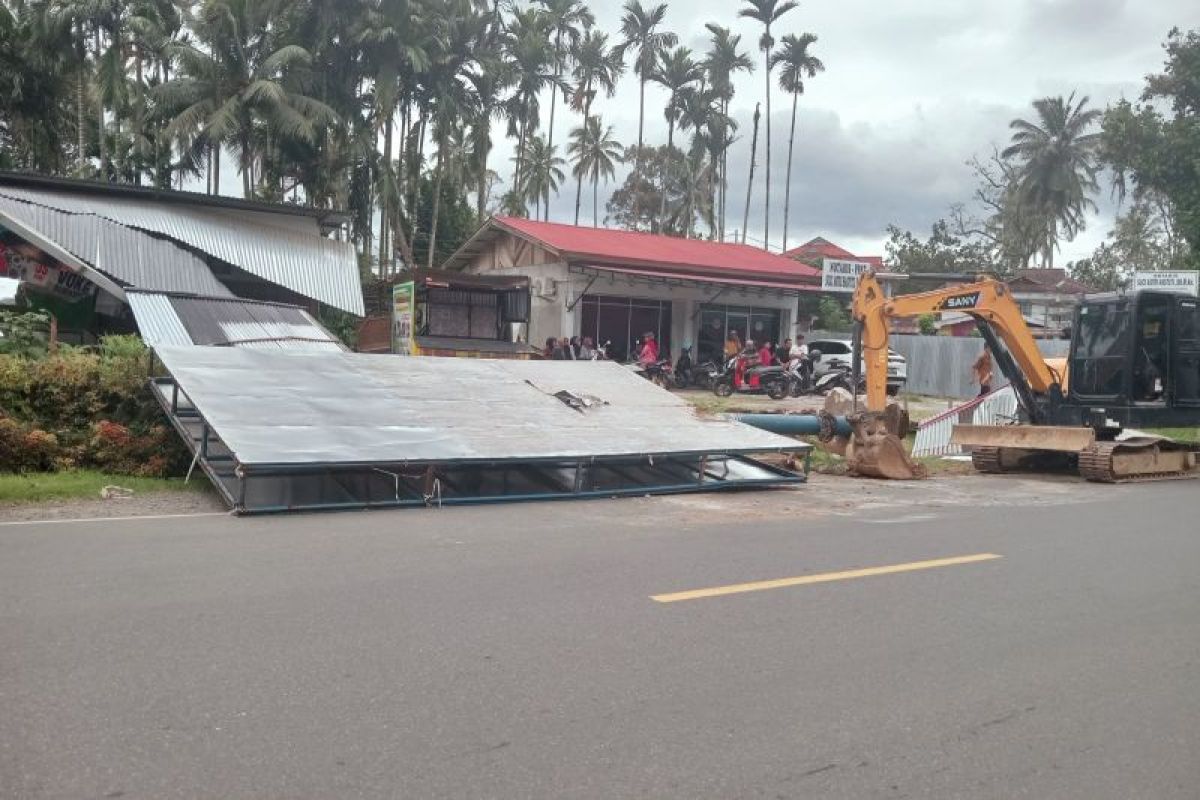 BPBD: 34 rumah warga rusak akibat angin kencang