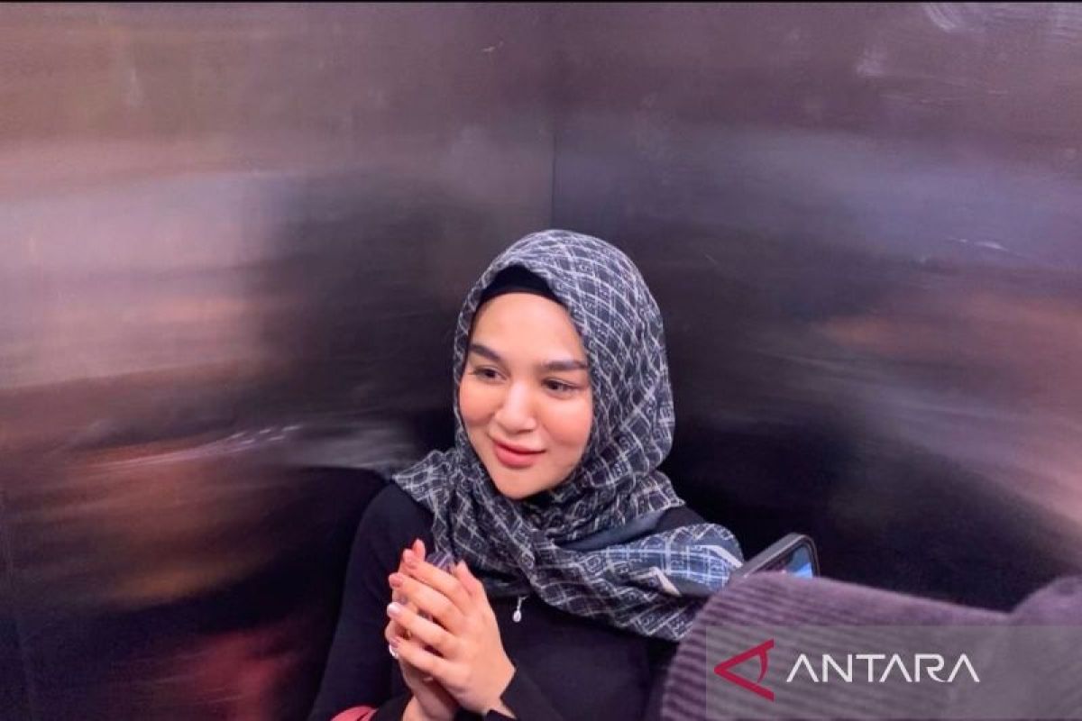 Selebgram Hana Hanifah 9 jam diperiksa terkait dugaan SPPD fiktif di Riau