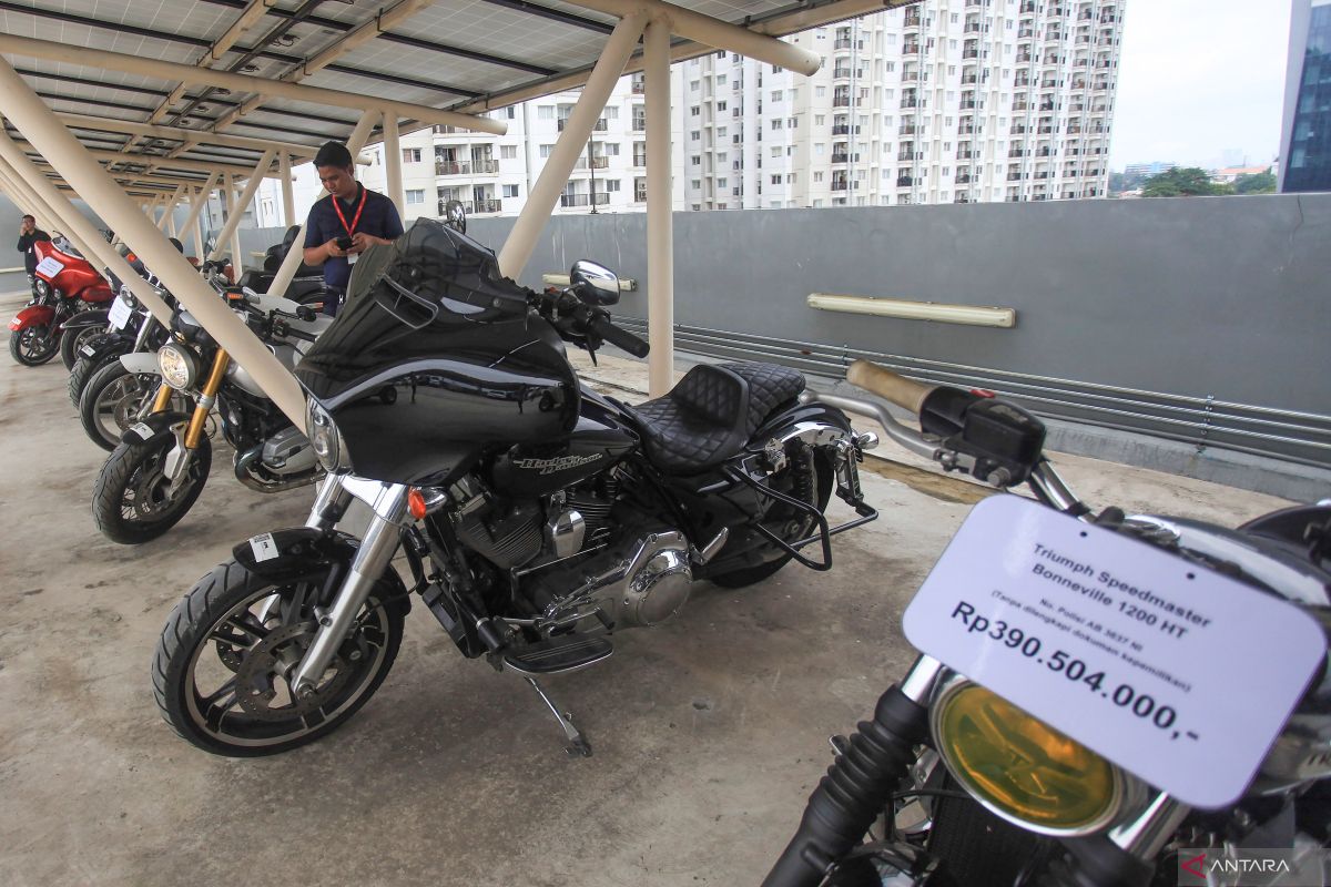 Motor Rafael Alun laku dilelang Rp211 juta
