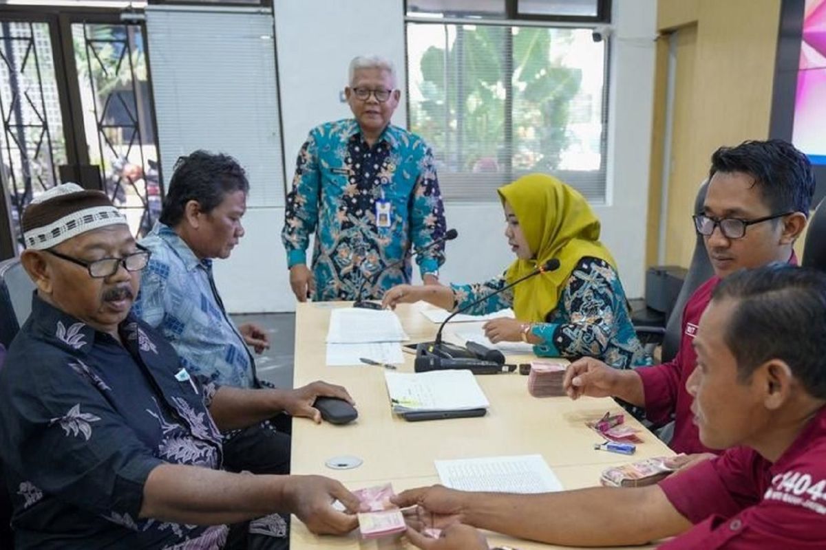 Pemkot Madiun berikan bantuan sosial bagi 237 penjaga tempat ibadah